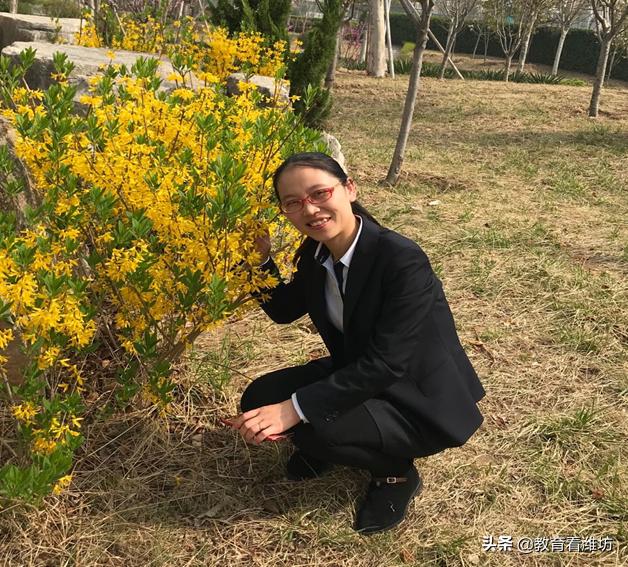 77880彩库宝典 董鑫：用爱与责任书写教育篇章